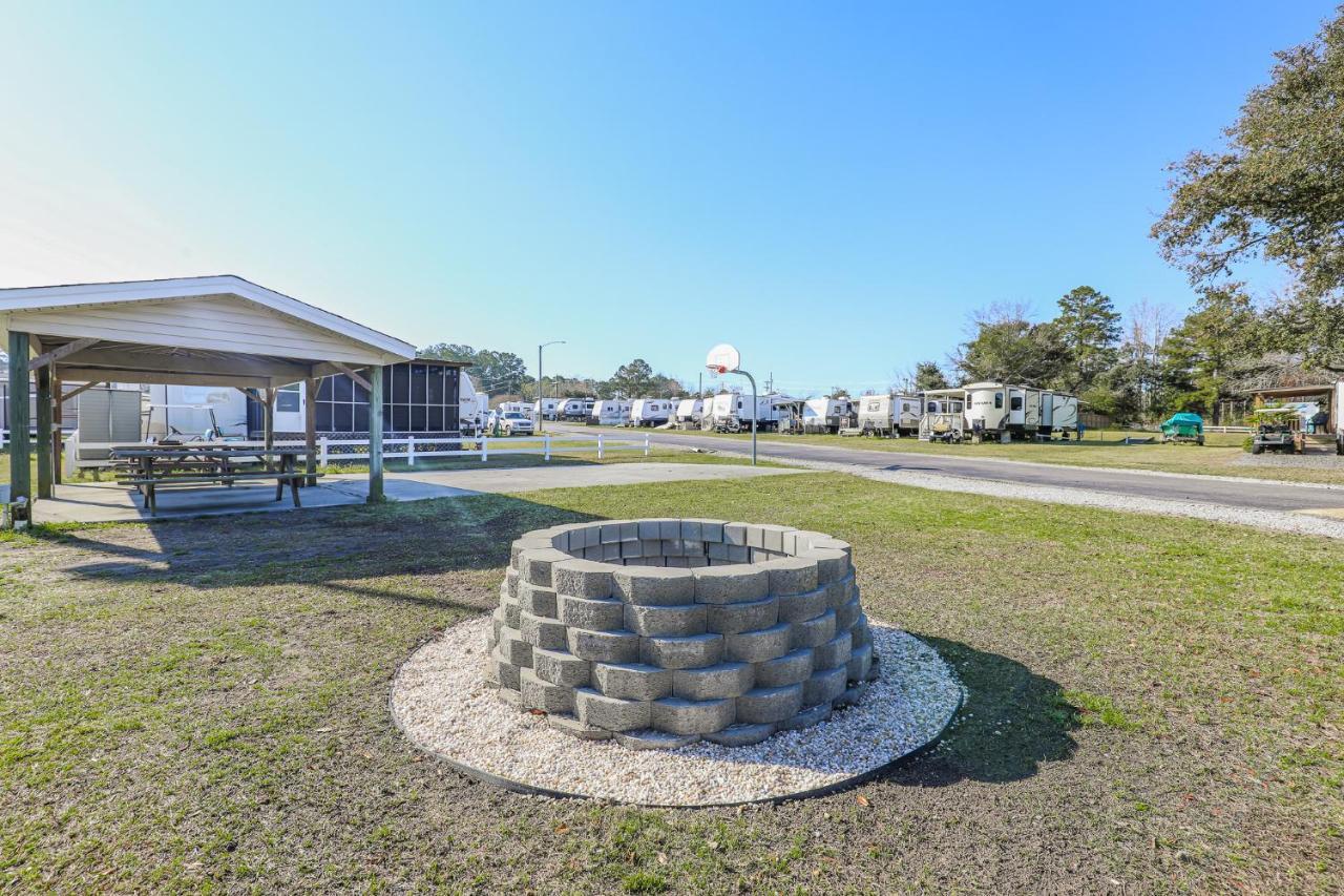 Model Home Near Camp Lejeune With Water View Sneads Ferry Dış mekan fotoğraf