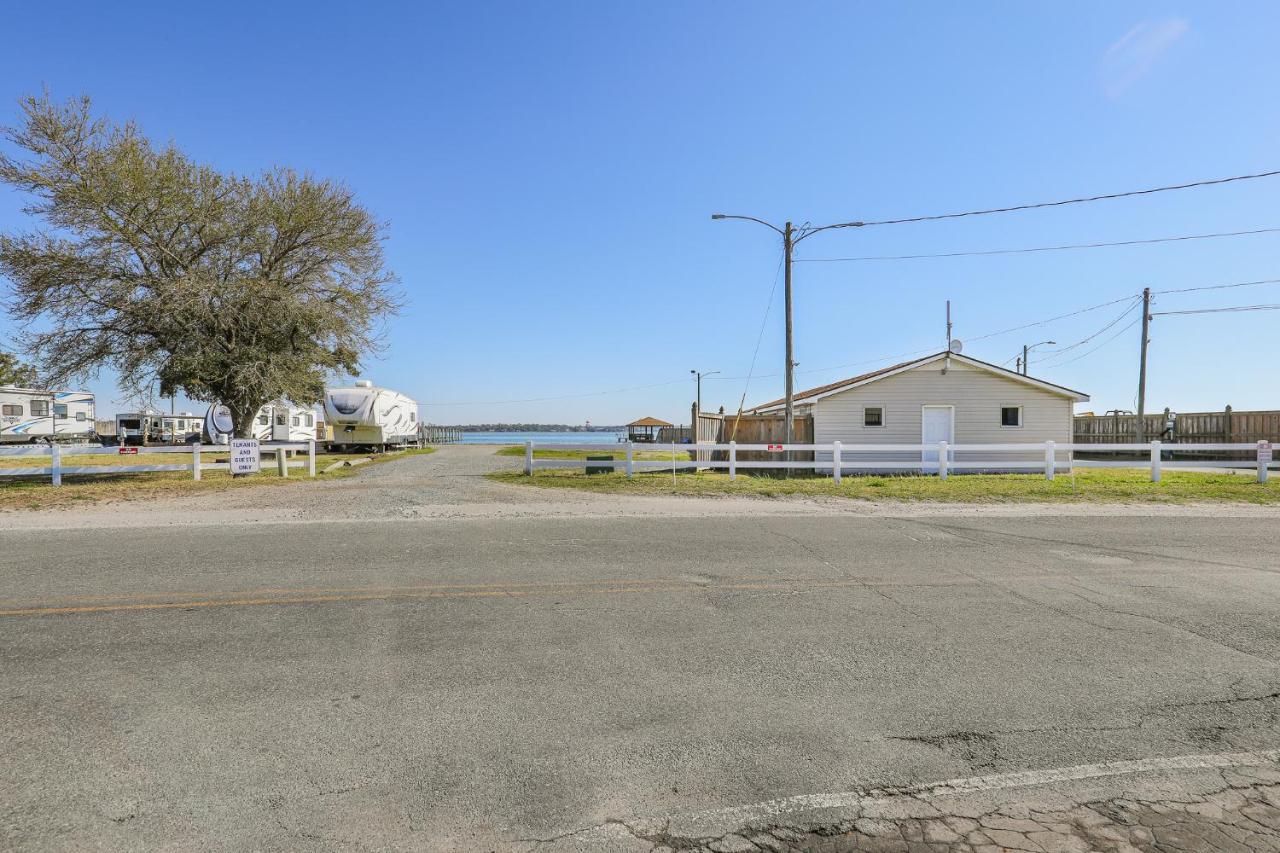 Model Home Near Camp Lejeune With Water View Sneads Ferry Dış mekan fotoğraf