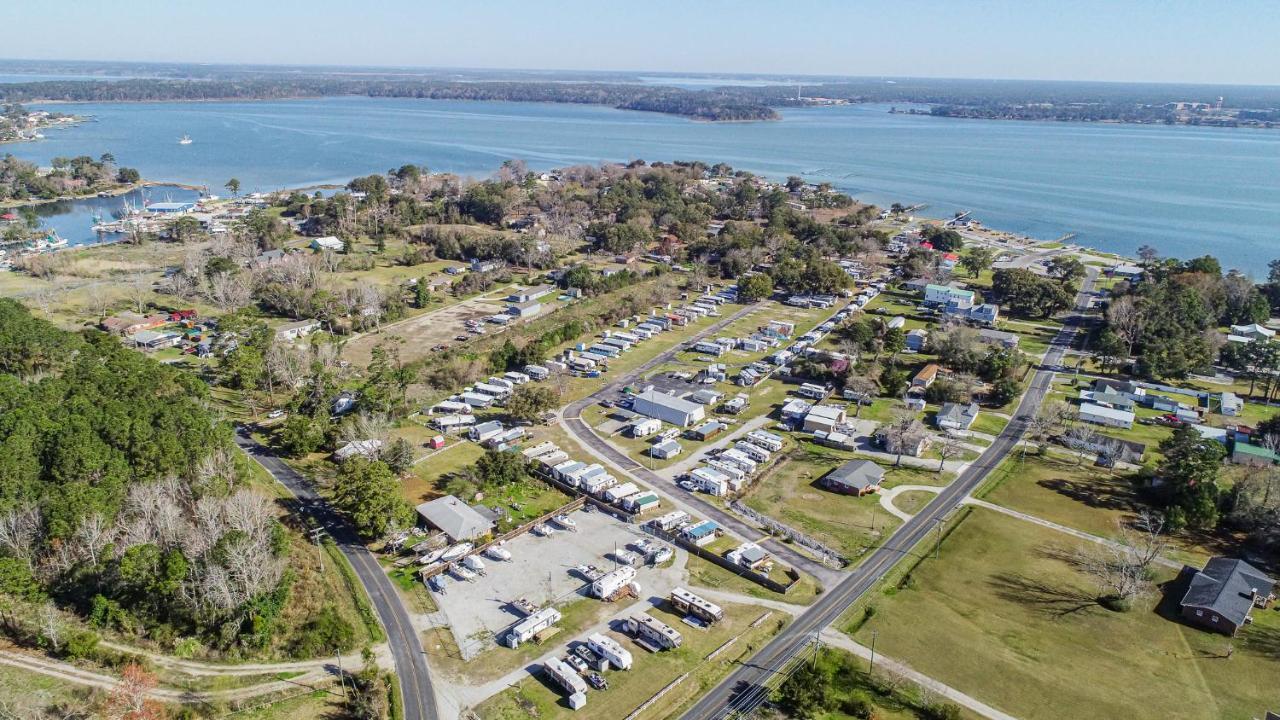 Model Home Near Camp Lejeune With Water View Sneads Ferry Dış mekan fotoğraf
